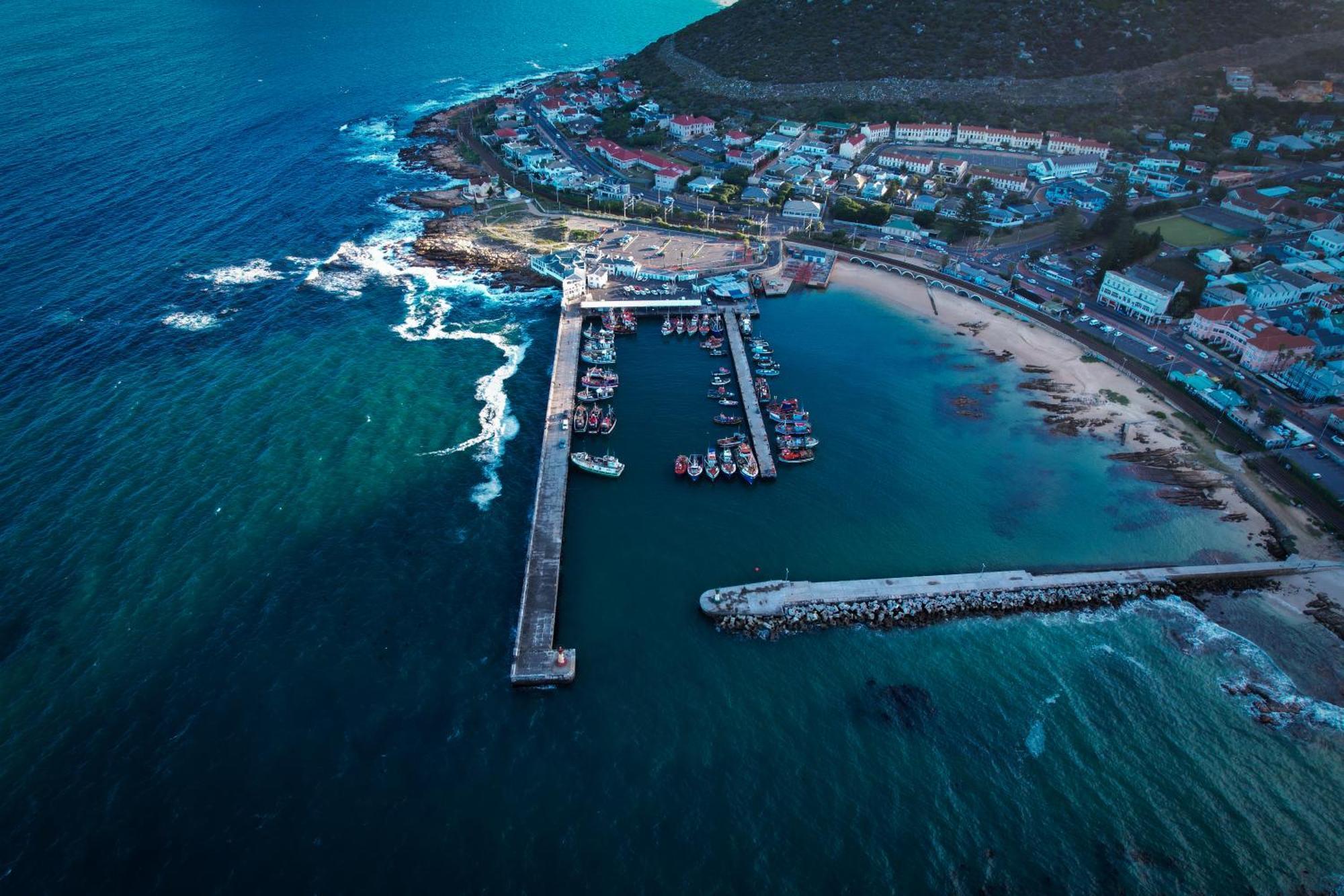 Eclectic Heritage Paradise Simonʼs Town Exterior foto